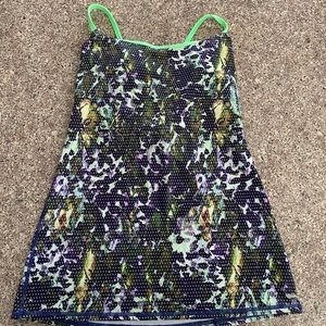 LULULEMON Tank Top (built in bra)